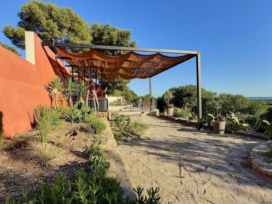Sous Le « Figuier » Villa Cornillon-Confoux Bagian luar foto