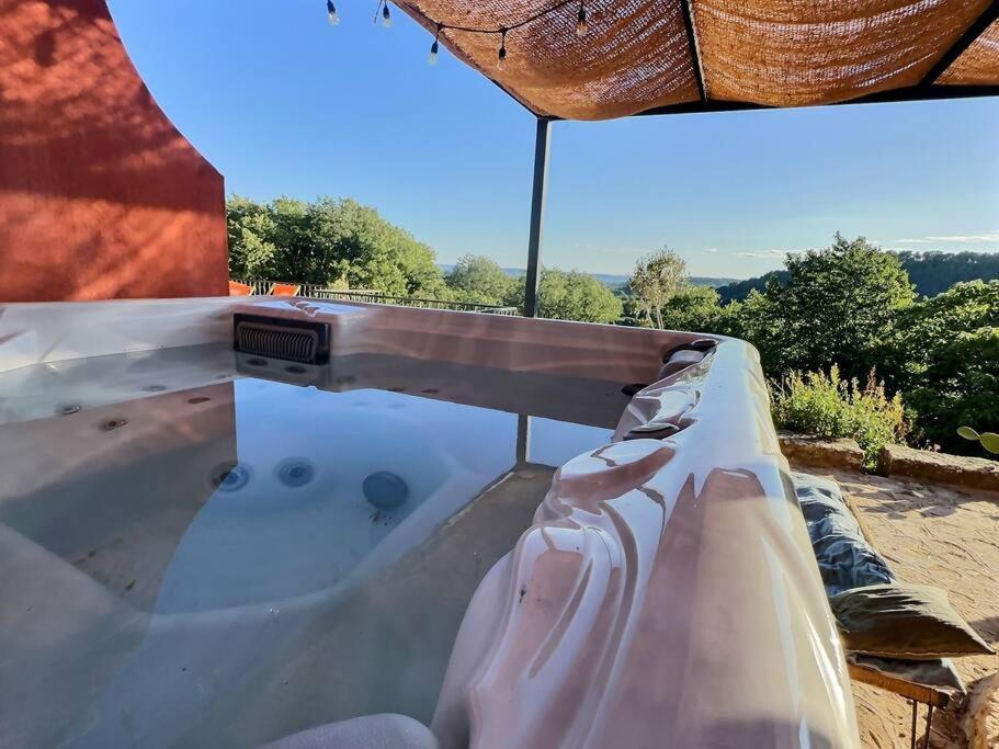 Sous Le « Figuier » Villa Cornillon-Confoux Bagian luar foto